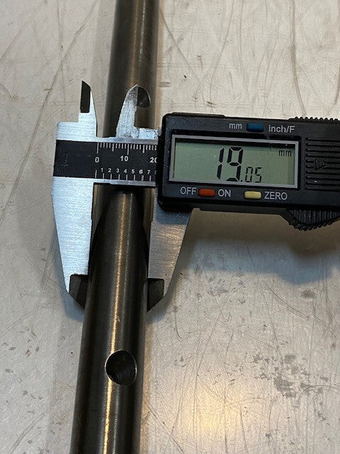 AGCO Rail 3697277M1 | 20-1/2" Long 19mm OD