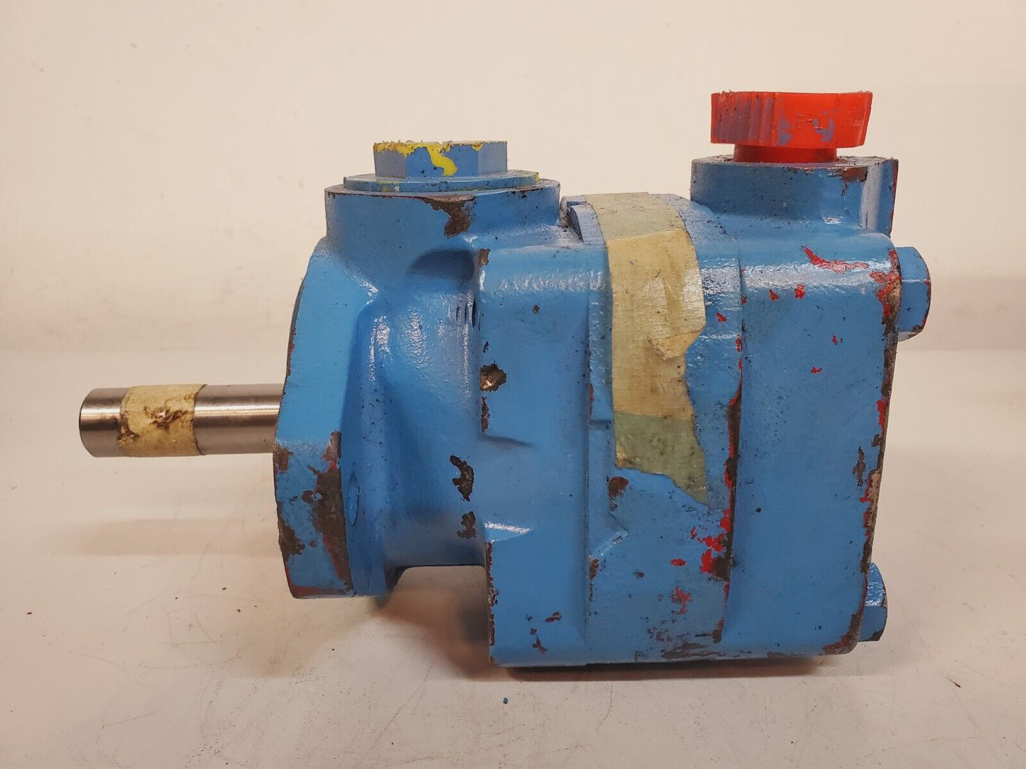 Benchmark Hydraulic Pump 399722 | V201S12S1C11