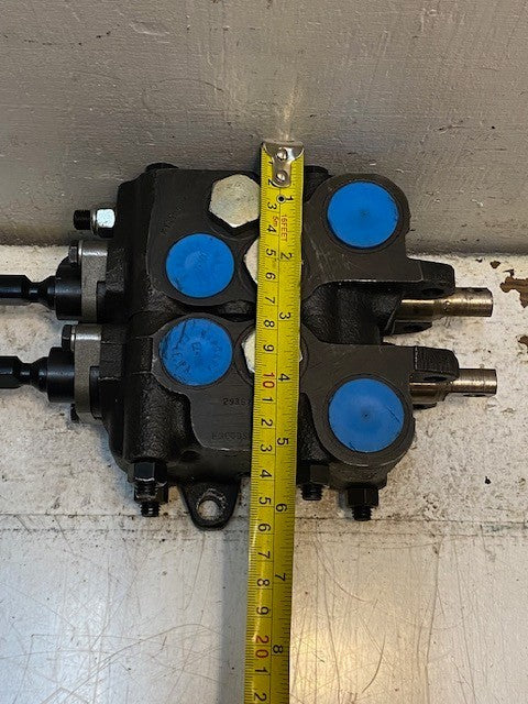 Hydraulic 2-Spool Control Valve 222627 | 17B0 | 293670 | E3000SRC | 406110