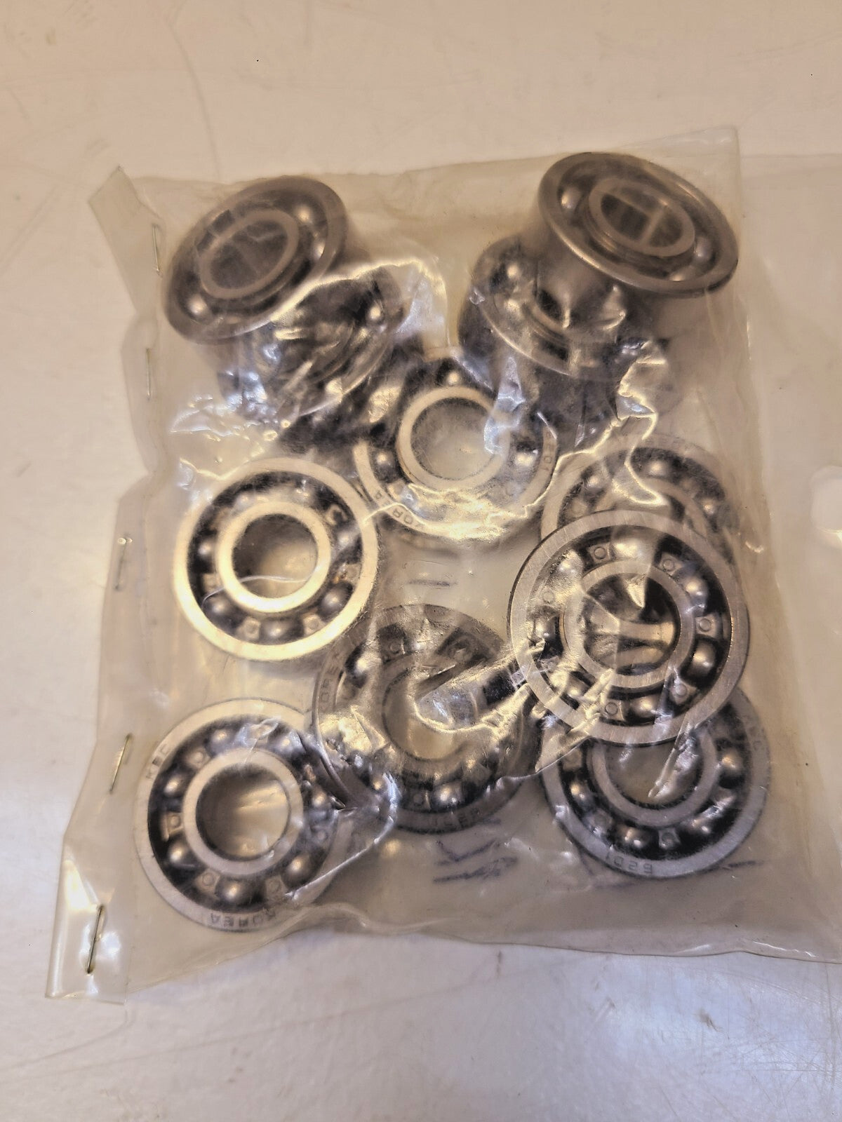 11 Quantity of KBC Bearings Part Number 6201 (11 Qty)