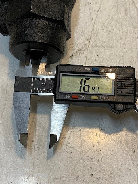 Henry Technologies 5601 Pressure Relief Valve 1/2" 46.8 LBS AIR/MIN 200PSI NEW