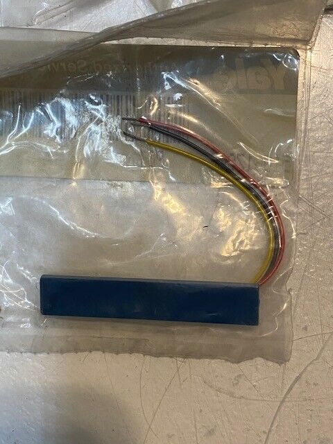 8 Quantity of Yale Parts Dist. Center 519617808 Potentiometers (8 Quantity)