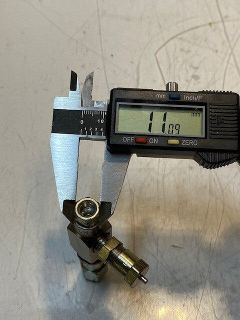 Lincoln High Pressure Control Valve Oil Injector 3-1/8" L 14mm End 13mm Mid 11mm