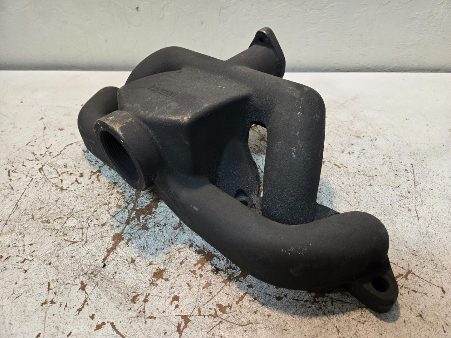 Exhaust Manifold M-5001 for Farmall 358308R11