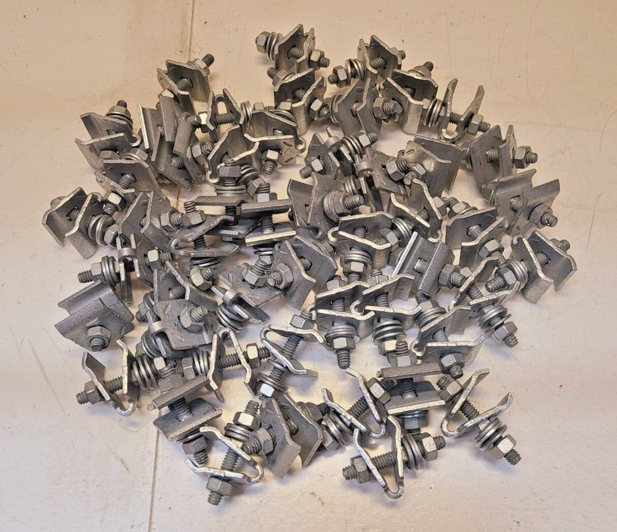 49 Quantity of Clamps LSHG Wire .563" | 81461 | 55730032 (49 Qty)