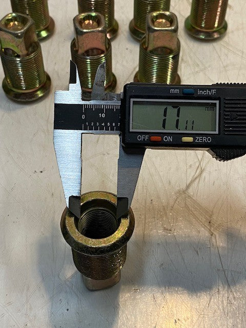 10 Quantity of Lug Nuts S 8L ON 2-1/4" Long 28mm Thread 35mm OD 17mm ID (10 Qty)