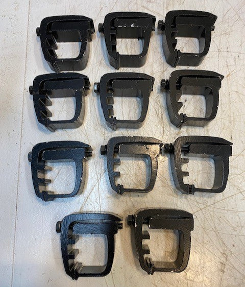 11 Quantity of Heavy Duty Truck Cap Mounting Clamps 307A Camper Shells (11 Qty)