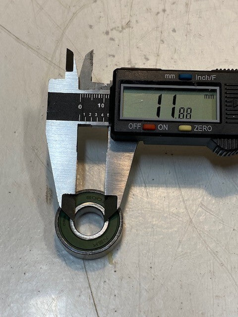 9 Quantity of NSK Bearings 6001DW 28mm OD 12mm Bore 8mm Thick (9 Quantity)