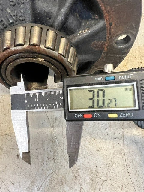 10 Bolt Limited Slip Differential Carrier Assembly 24F7 Axle Gear Case