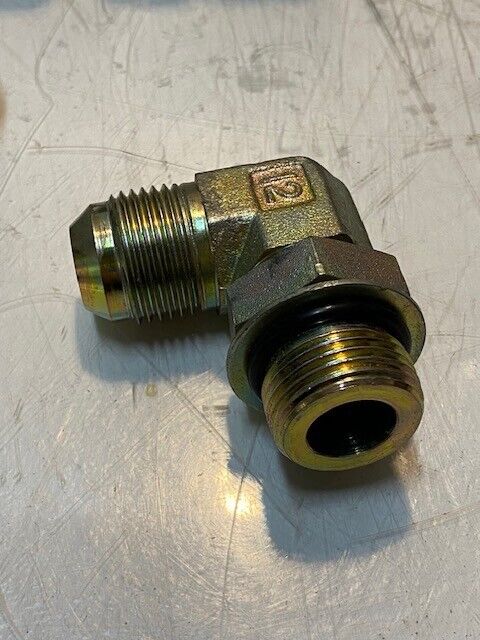 19 Quantity of 90 Degree Elbow Hydraulic Pipe Fittings 12 | 27mm Thread 15mm ID