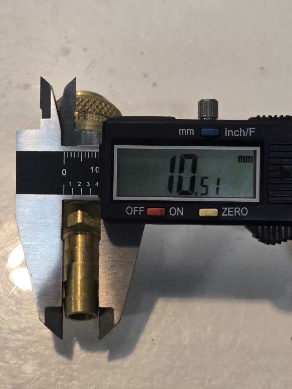 20 Quantity of Perfecting Coupling 850486 Series D Quick Connectors (20 Qty)