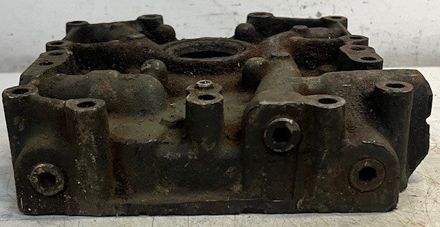 Engine Oil Pump Housing Cover 5127964M For Diesel Engines Heavy Duty Replacement