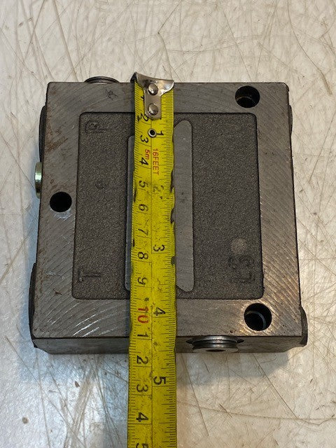 Sauer-Danfoss 157B5310 Hydraulic Pump Side Inlet Module PVP 32 | 4707D067897