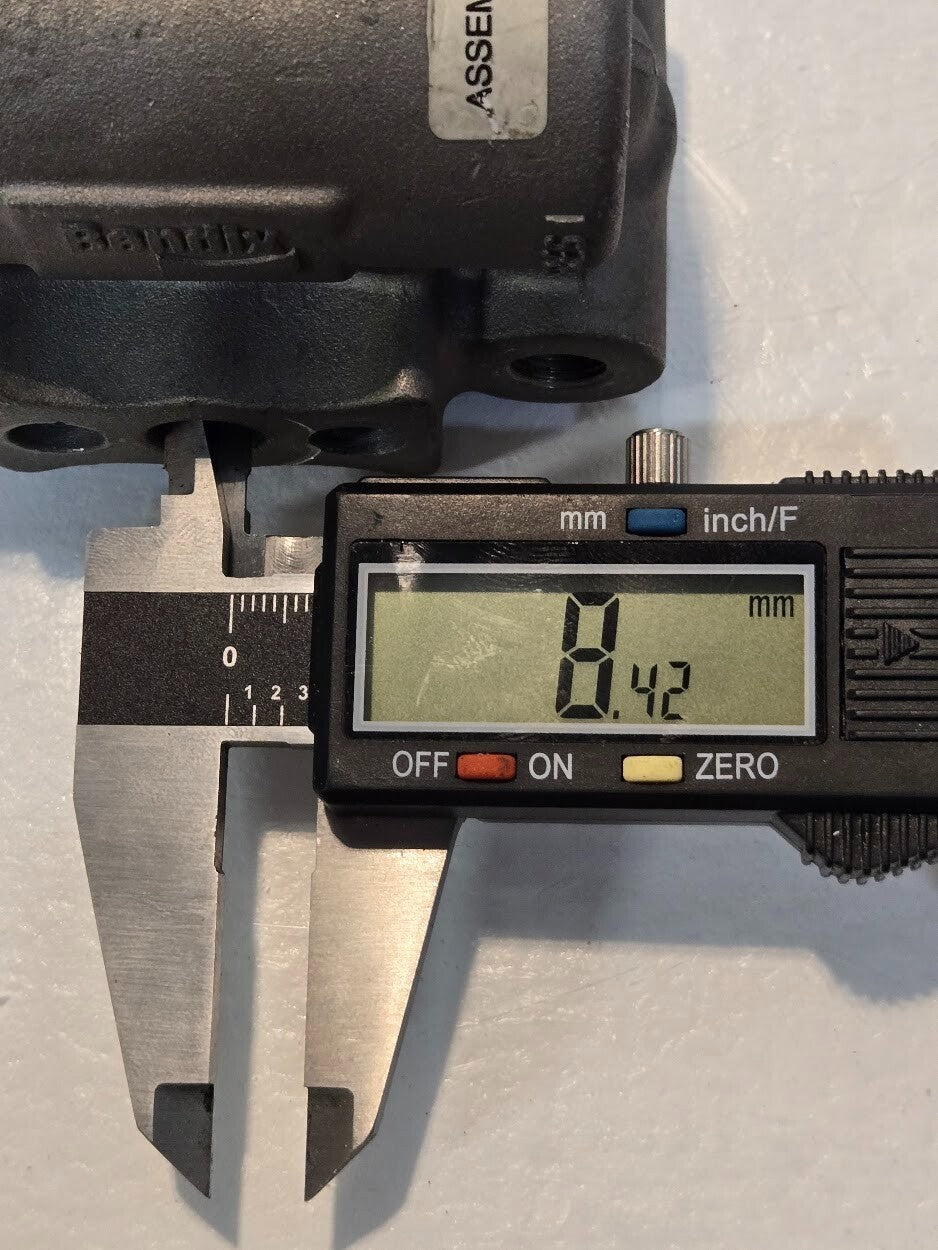 Bendix Air Brake Governor Valve 5010669 D-2A | 105-130 PSI | T-293975-J | 45013