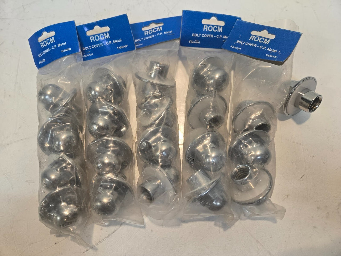 20 Quantity of Rocm Bolt Covers 25.3mm Hex 14.85mm Inner Diameter (20 Quantity)