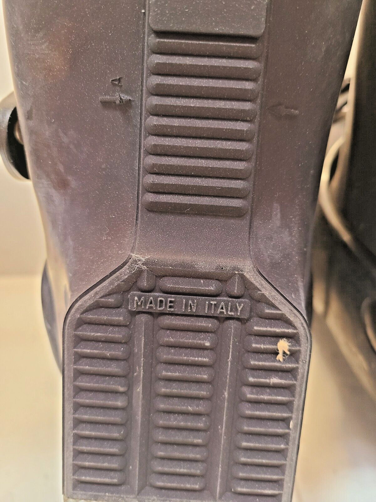 Lange Downhill Ski Boots Mid 5.6 | 3070088 | BLK 26.5 | C3070020S