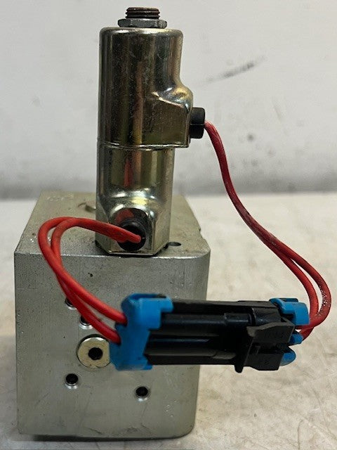 Power Bob-Tach Valve Hydraulic Quick Attach Skid Steer Coupler Control Unit