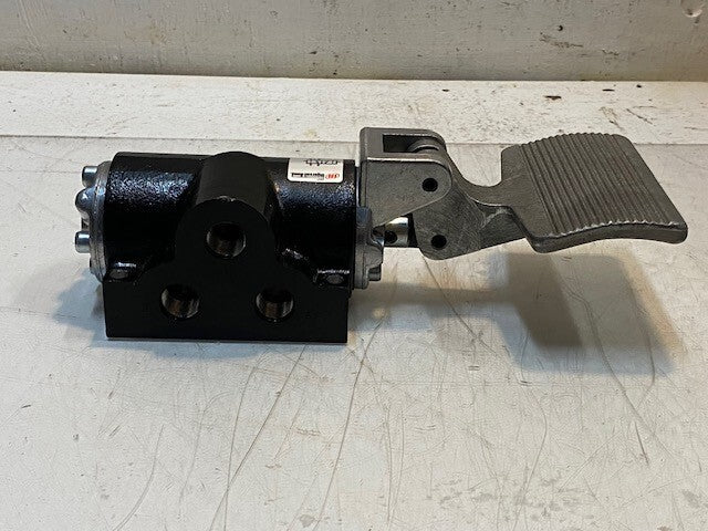Ingersoll Rand ARO Air Control Valve K213FS-G | H0157