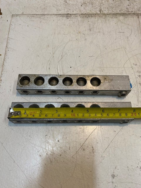 2 Quantity of HOMAC ABW 6350 12-350MCM Set Screw Pedestal Connectors (2 Qty)