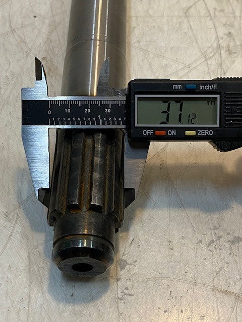 Air Brake Camshaft CS01 | HERC8 | 13-1/2" Long 38mm Shaft 10-Spline 37mm